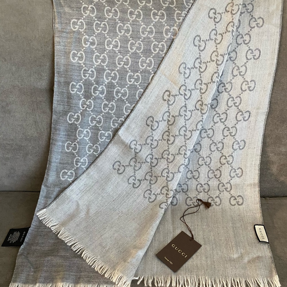 💯 Authentic GUCCI Double GG Scarf